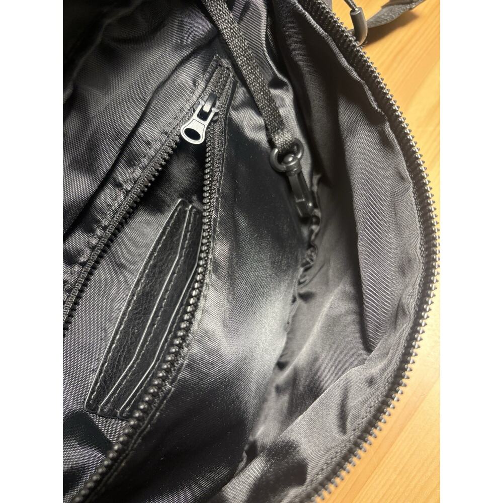 BEIS x Revolve Black Nylon Waist Pack 2 Zipper Pockets Adjustable Strap - Picture 6 of 8